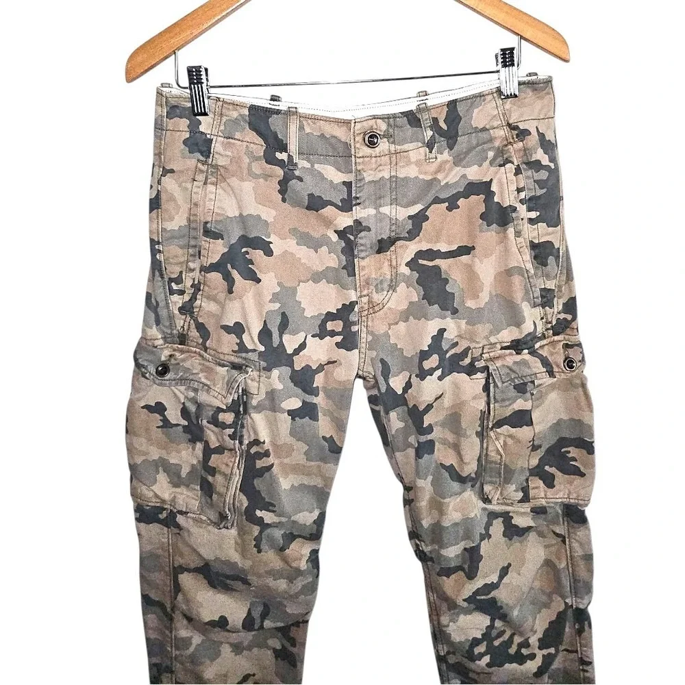 2013 Levi's Woodland Camouflage Cargo Pants Green‎ 30x28 Utility Streetwear Camo